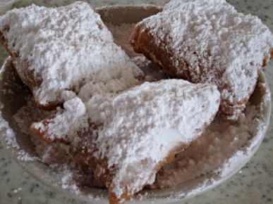 You can't go to NOLA without a trip to Cafe du Monde for Beignets